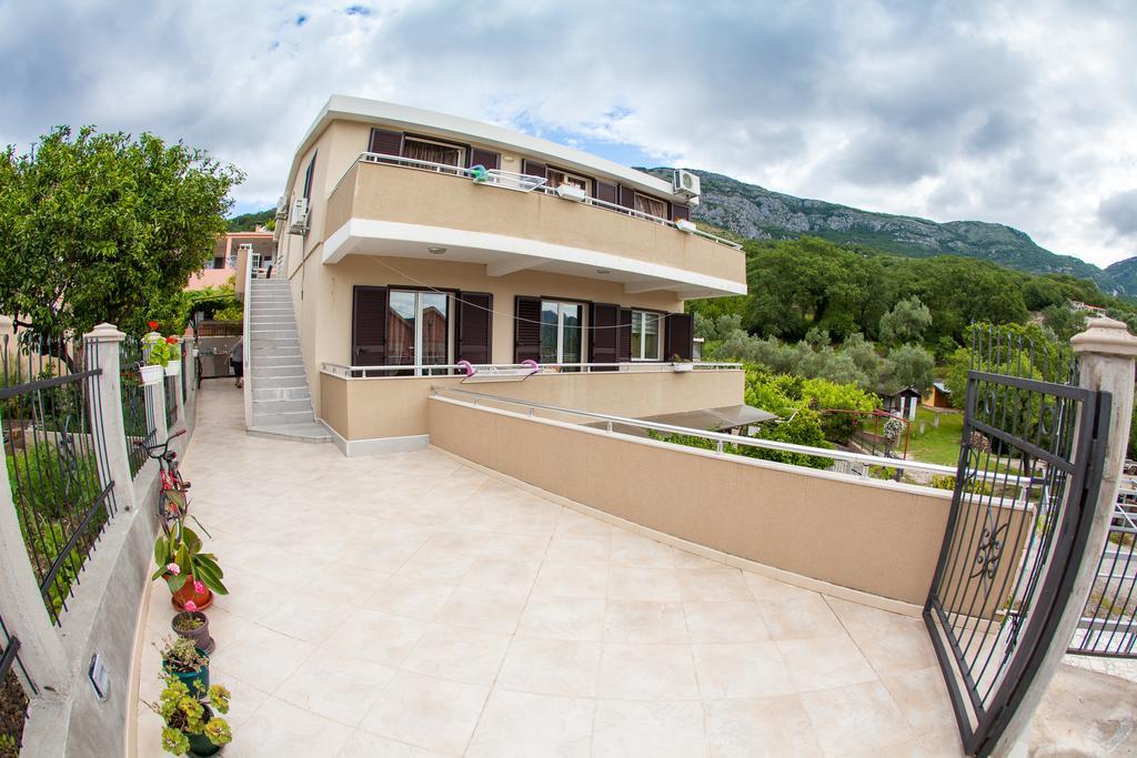 Apartments Vila Masha Petrovac Eksteriør bilde