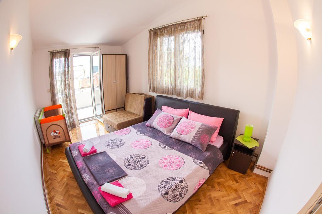 Apartments Vila Masha Petrovac Eksteriør bilde