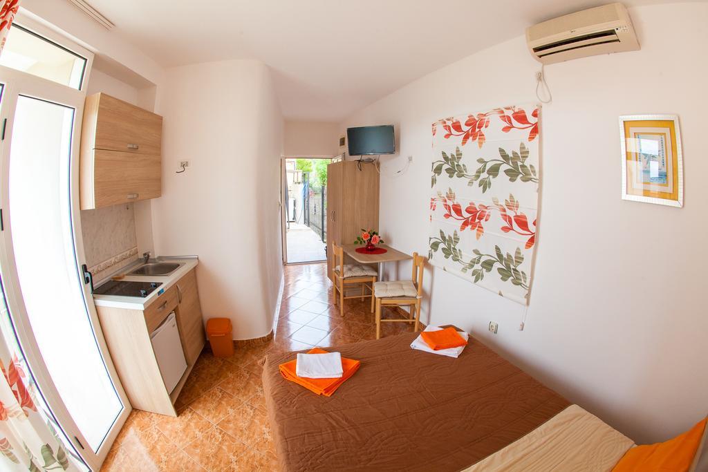 Apartments Vila Masha Petrovac Eksteriør bilde