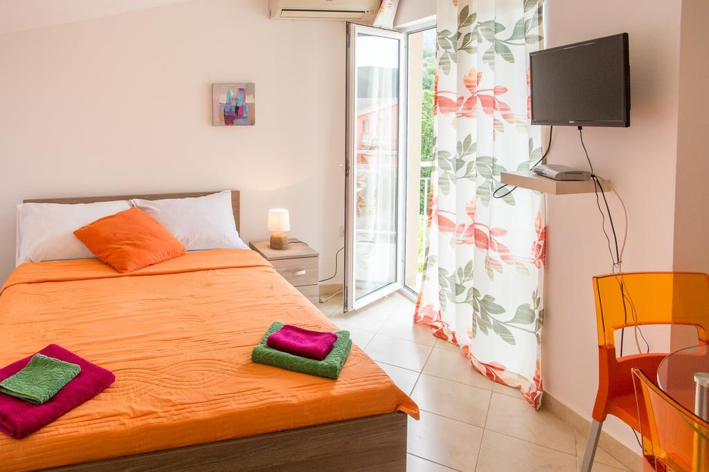 Apartments Vila Masha Petrovac Eksteriør bilde
